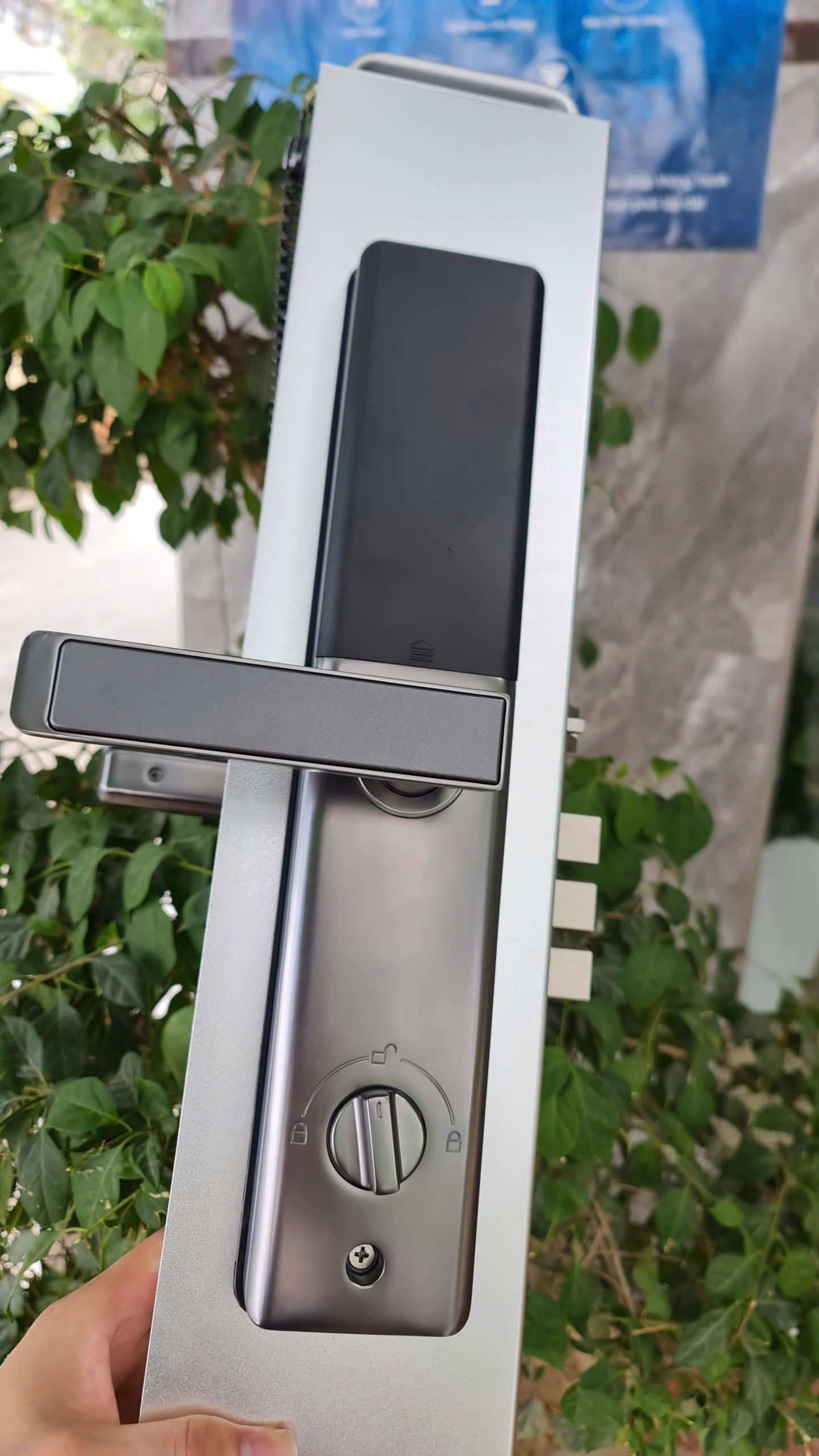 Khóa vân tay cửa gỗ HTS-Q5-W5B24 – An toàn, tiện nghi, công nghệ hiện đại